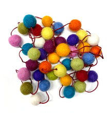 Charger l'image dans la galerie, Autocollant mural - Le sapin a des boules