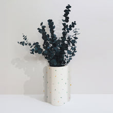 Charger l&#39;image dans la galerie, Cache-pot, vase et bouquet
