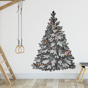 Le sapin a des boules